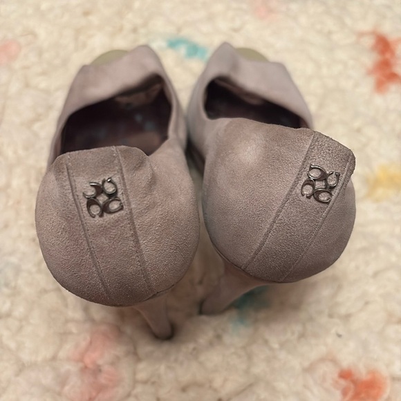 Coach Selma Pump 8 B Gray Suede Heels - Picture 5 of 14
